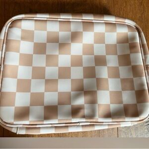 Gorgeous Stoney Clover x Bloomies large pouch - disc. - unused, perfect cond